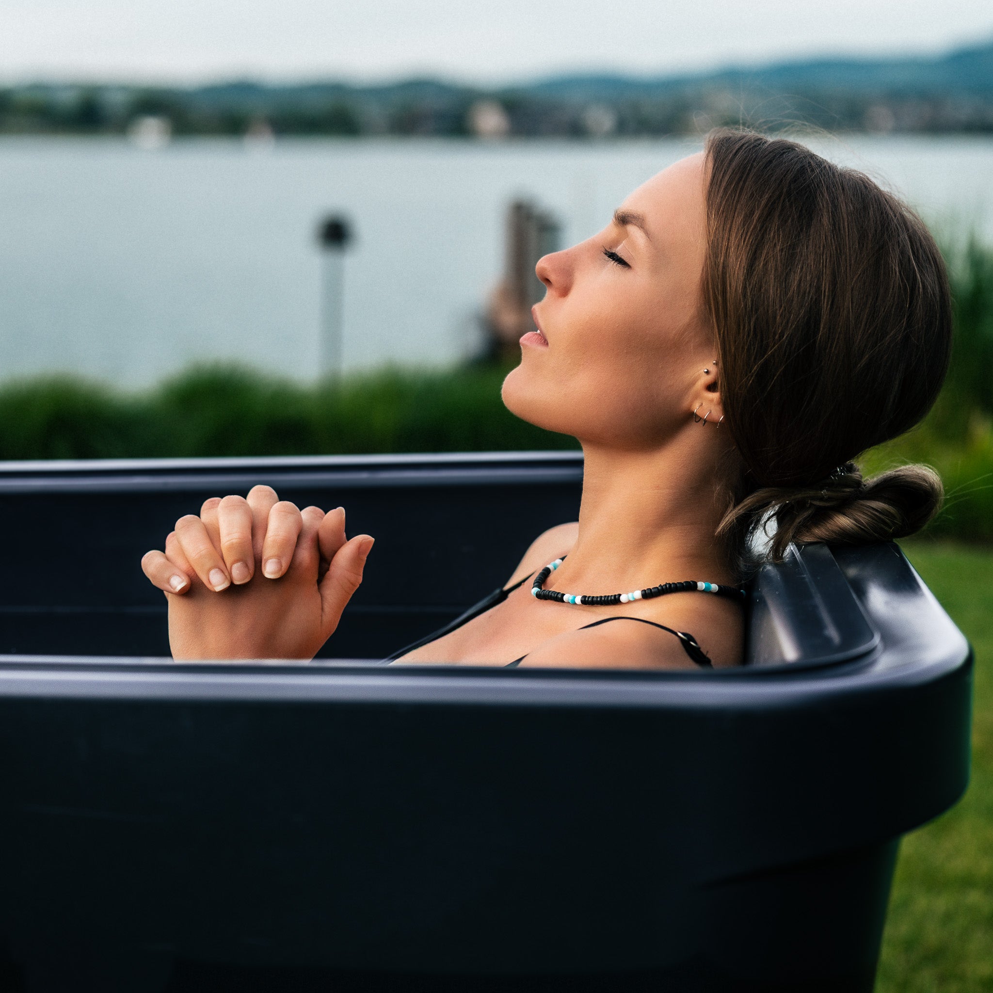 Ice Bath vs Cold Shower: Which Is More Effective?
